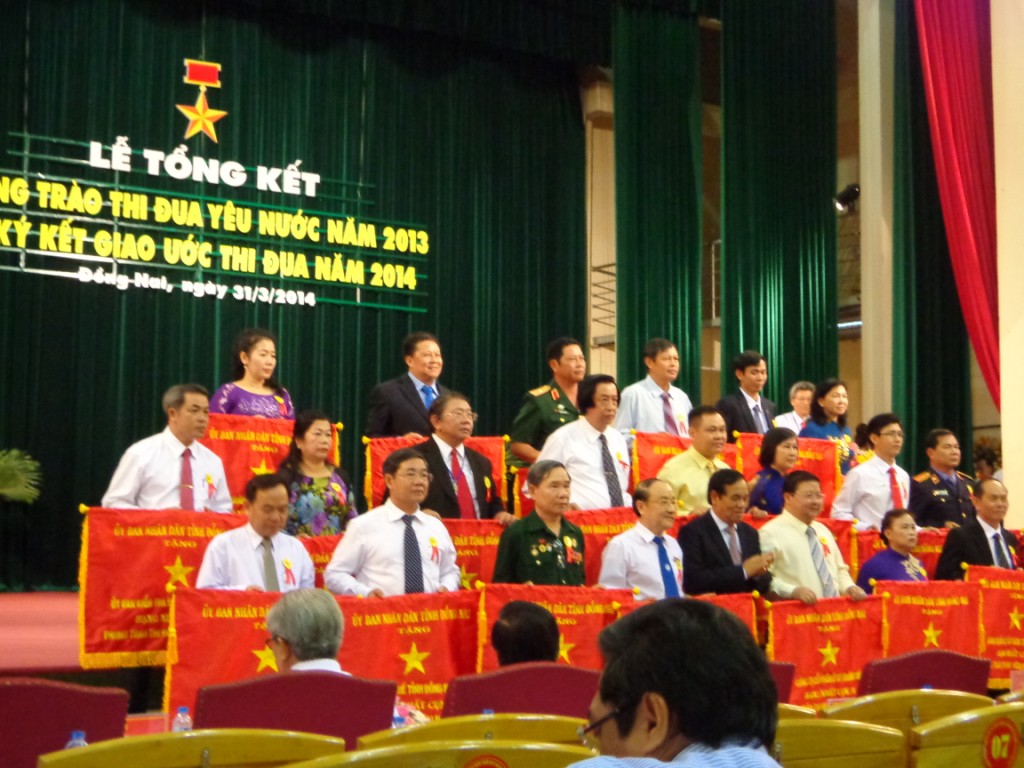 trào thi đua yêu nước năm solution].jpg